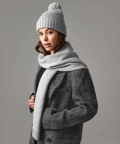 Oatmeal Fleck knitted scarf and beanie gift set front view