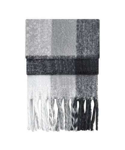 Fluffy check scarf