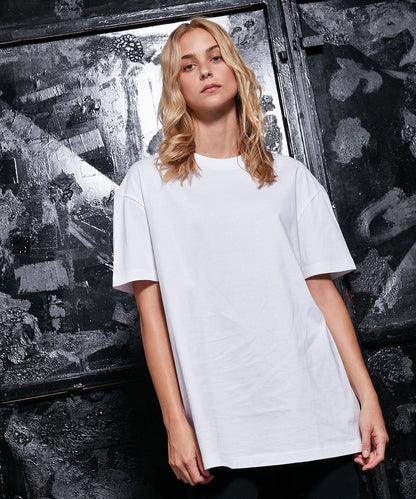 White Sand Women's oversized boyfriend tee front view