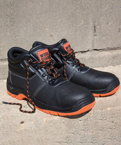 Black defence safety boot front view