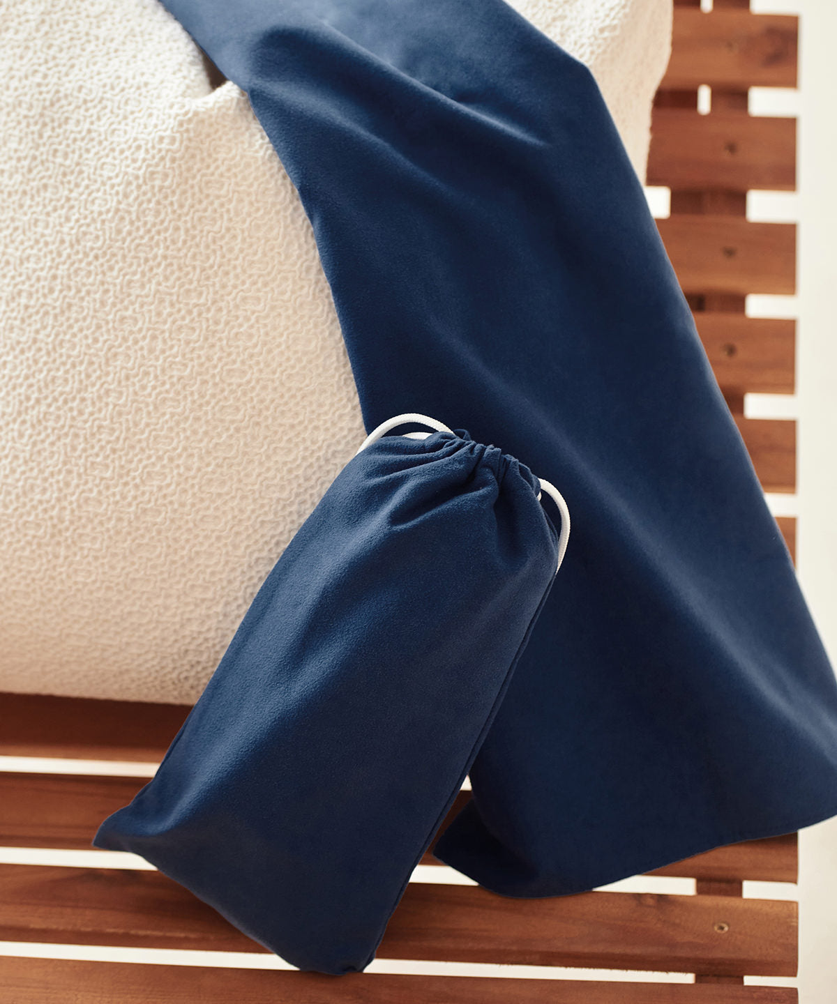 Quick-dry beach towel 